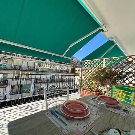 Apartamento Wh - Un Posto Al Sole - Attico Monolocale Con Parcheggio Gratuito - 5 Minuti Dal Centro - Wifi San Remo Exterior foto